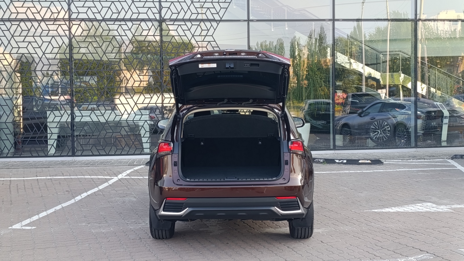 Lexus NX 2017 року, Універсал, Лексус Київ Захід, м.Київ | Фото № 10 Lexus NX 2017 року з пробігом 63442 км, Універсал, Лексус Київ Захід, м.Київ - 1290000 ГРН | Фото № 10