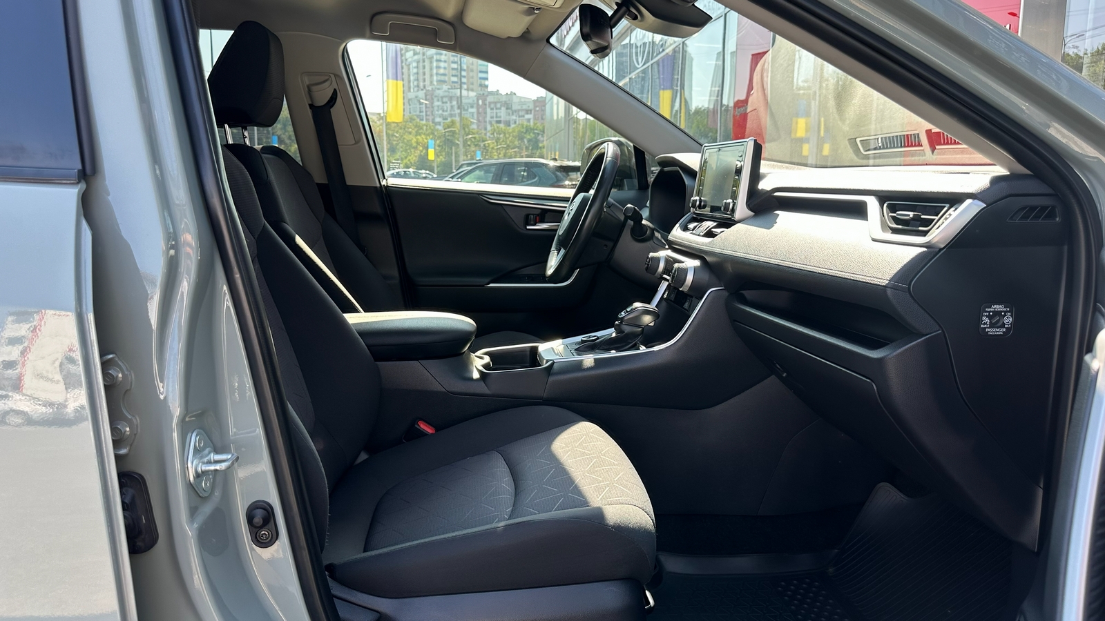 Toyota RAV4 2021 року з пробігом 169879 км, Універсал, Тойота Центр Харків "Артсіті", м.Харків - 1183000 ГРН | Фото № 6