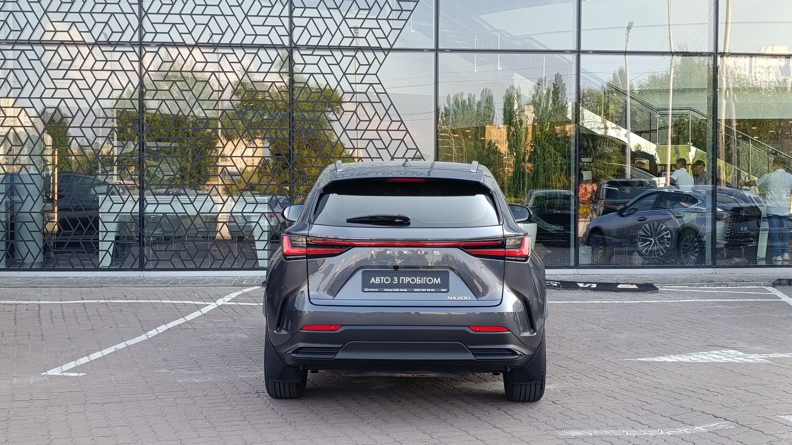 Lexus NX 2023 року з пробігом 39000 км, Універсал, Лексус Київ Захід, м.Київ - 1920000 ГРН | Фото № 4