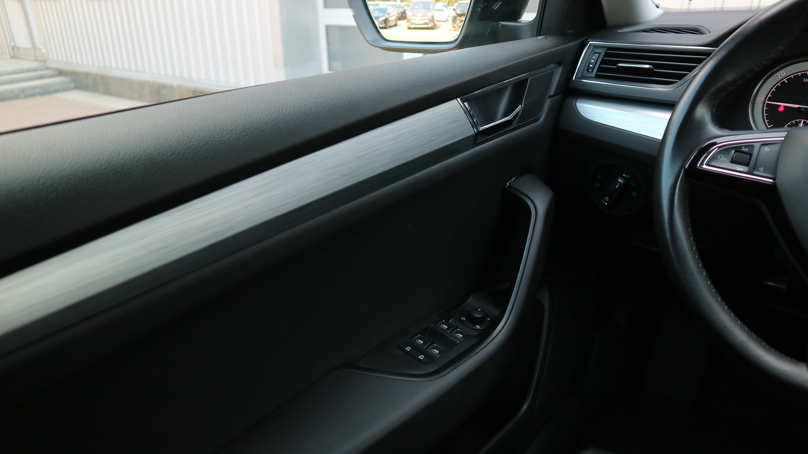 Інші авто SKODA SUPERB 2020 року, Ліфтбек, Тойота Центр Київ "Автосаміт Укравто Столичне", м.Київ | Фото № 16 Інші авто SKODA SUPERB 2020 року з пробігом 95049 км, Ліфтбек, Тойота Центр Київ "Автосаміт Укравто Столичне", м.Київ - 1333000 ГРН | Фото № 16
