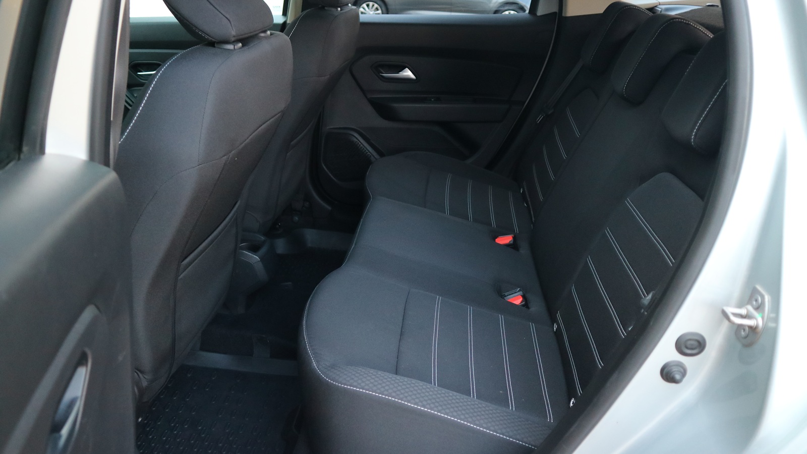 Інші авто RENAULT DUSTER 2022 року, Універсал, Тойота Центр Київ "Автосаміт Укравто Столичне", м.Київ | Фото № 14 Інші авто RENAULT DUSTER 2022 року з пробігом 126443 км, Універсал, Тойота Центр Київ "Автосаміт Укравто Столичне", м.Київ - 839000 ГРН | Фото № 14