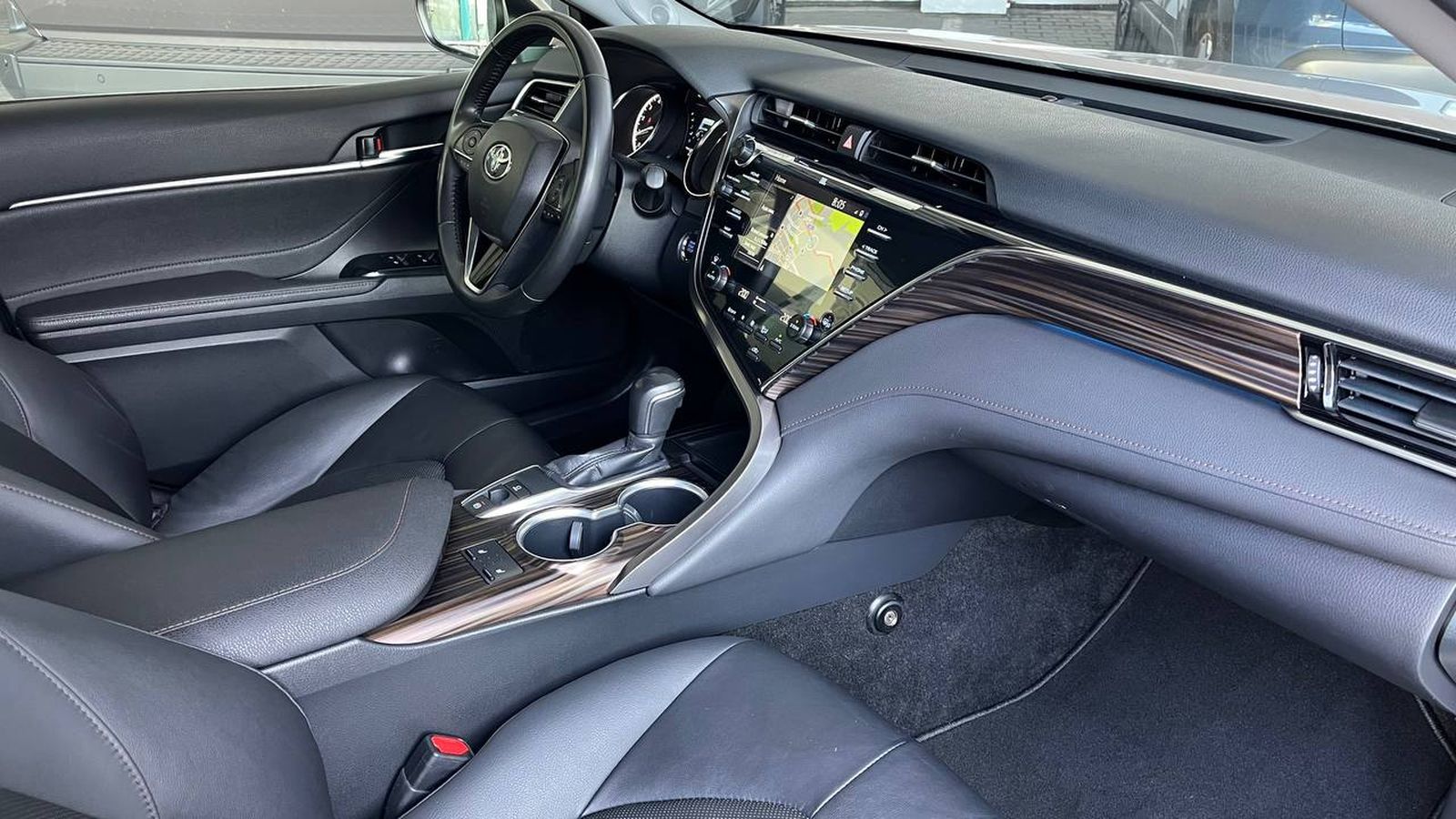 Toyota CAMRY 2018 року, Седан, Тойота Центр Хмельницький "Гранд Мотор", м.Хмельницький | Фото № 6 Toyota CAMRY 2018 року з пробігом 75702 км, Седан, Тойота Центр Хмельницький "Гранд Мотор", м.Хмельницький - 1155000 ГРН | Фото № 6