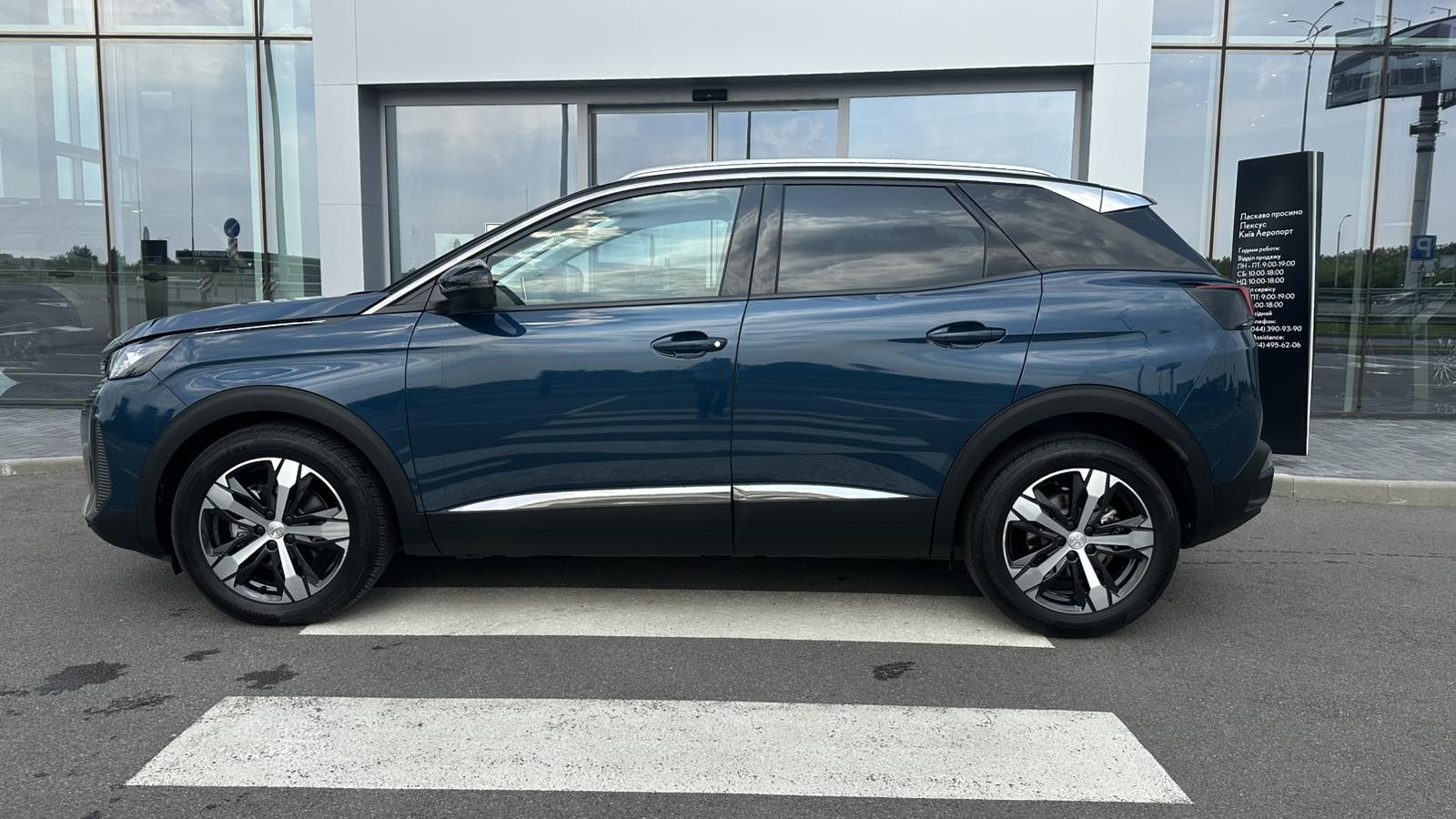 Інші авто PEUGEOT 3008 2022 року, Ліфтбек, Лексус Київ Аеропорт, м.Київ | Фото № 2 Інші авто PEUGEOT 3008 2022 року з пробігом 20700 км, Ліфтбек, Лексус Київ Аеропорт, м.Київ - 1303184 ГРН | Фото № 2