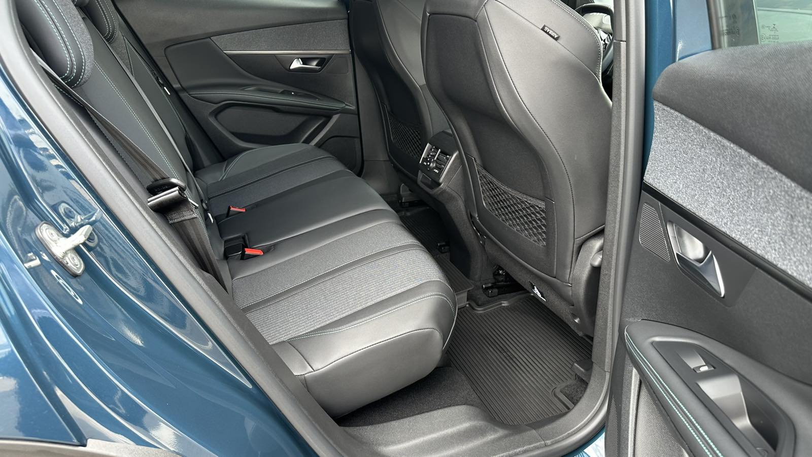 Інші авто PEUGEOT 3008 2022 року, Ліфтбек, Лексус Київ Аеропорт, м.Київ | Фото № 7 Інші авто PEUGEOT 3008 2022 року з пробігом 20700 км, Ліфтбек, Лексус Київ Аеропорт, м.Київ - 1303184 ГРН | Фото № 7