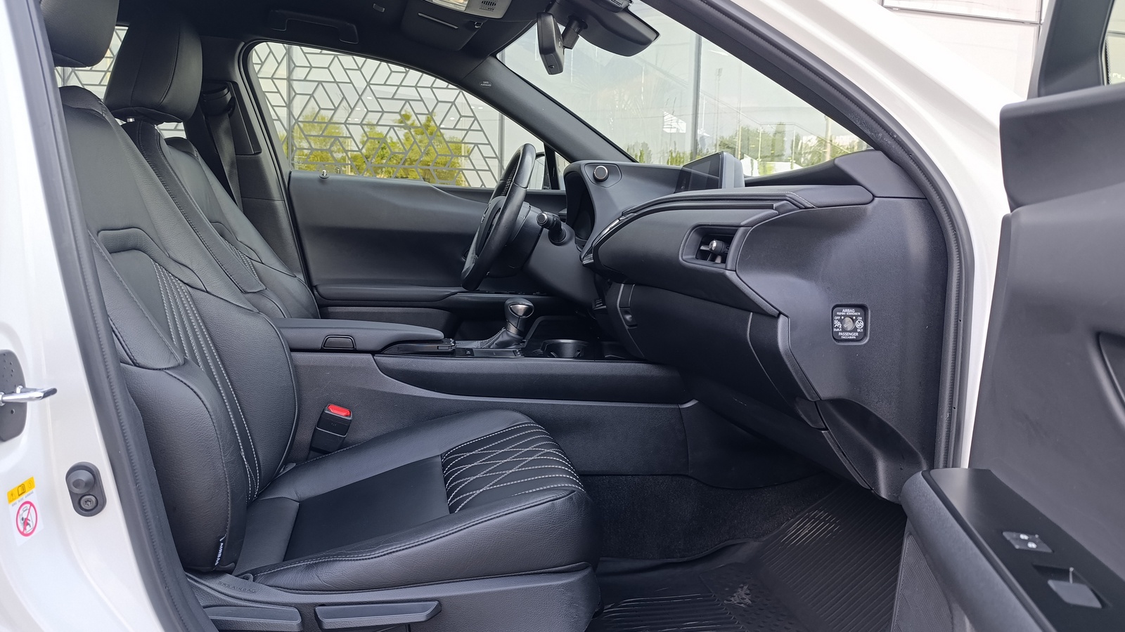 Lexus UX 2019 року з пробігом 159000 км, Хетчбек, Лексус Київ Захід, м.Київ - 1260000 ГРН | Фото № 6