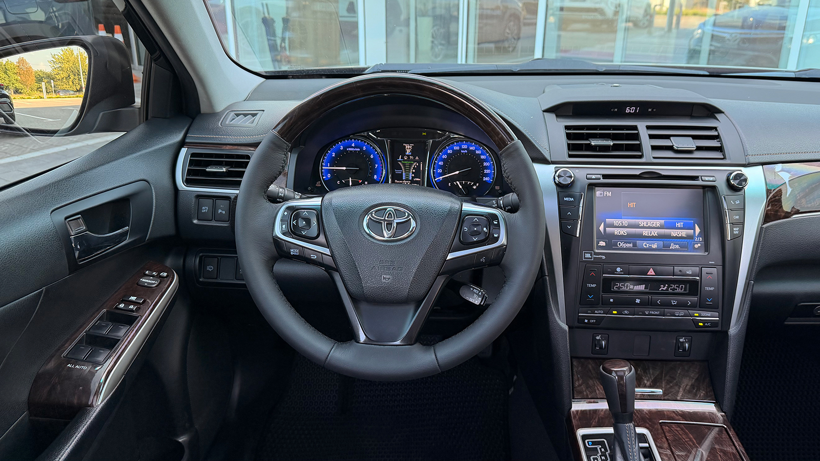 Toyota CAMRY 2017 року, Седан, Тойота Центр Рівне "Агат Авто", м.Рівне | Фото № 9 Toyota CAMRY 2017 року з пробігом 183094 км, Седан, Тойота Центр Рівне "Агат Авто", м.Рівне - 811720 ГРН | Фото № 9