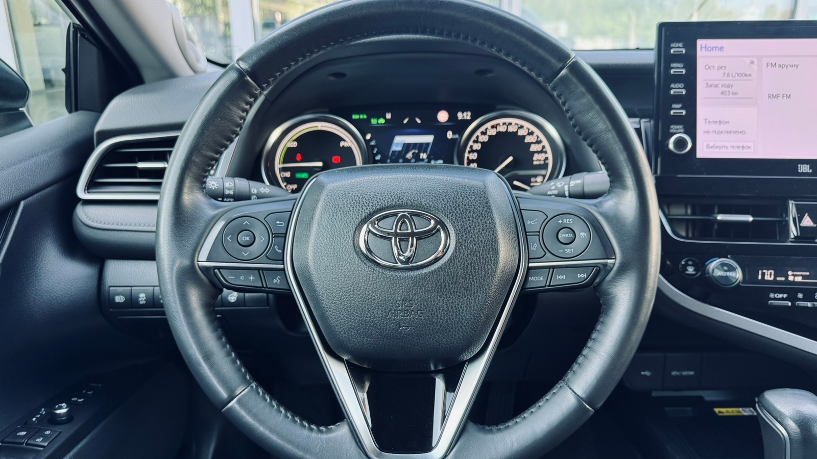 Toyota CAMRY 2023 року, Седан, Тойота Центр Івано-Франківськ "Класик-Авто", м.Івано-Франківськ | Фото № 13 Toyota CAMRY 2023 року з пробігом 72634 км, Седан, Тойота Центр Івано-Франківськ "Класик-Авто", м.Івано-Франківськ - 1532000 ГРН | Фото № 13