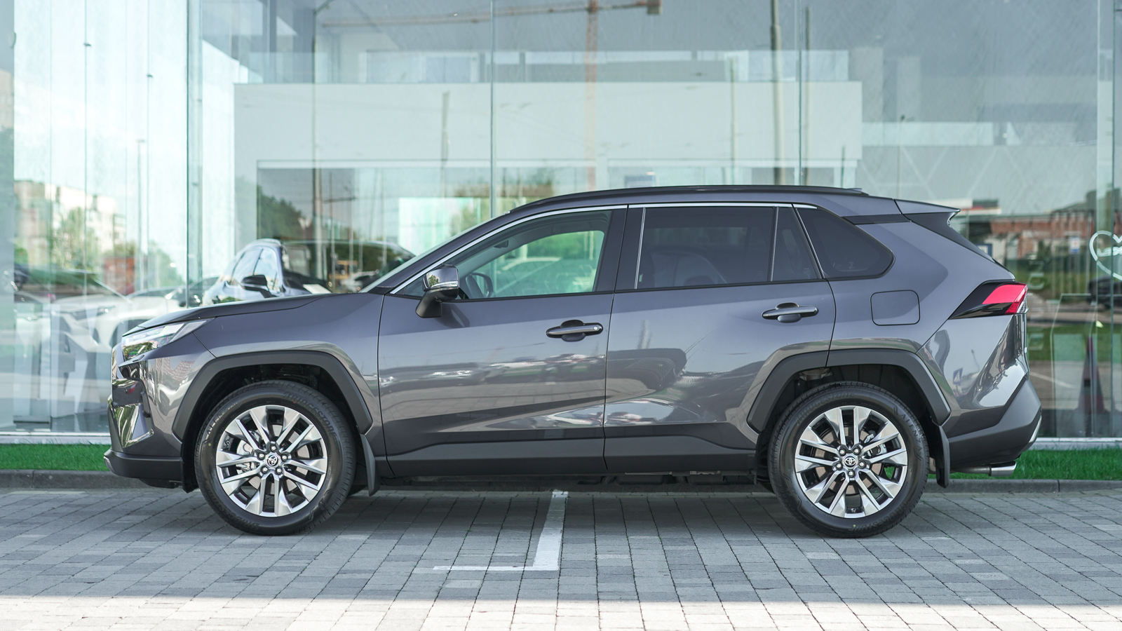Toyota RAV4 2025 року, Універсал, Лексус Львів, м.Львів | Фото № 3 Toyota RAV4 2025 року з пробігом 1808 км, Універсал, Лексус Львів, м.Львів - 2255000 ГРН | Фото № 3