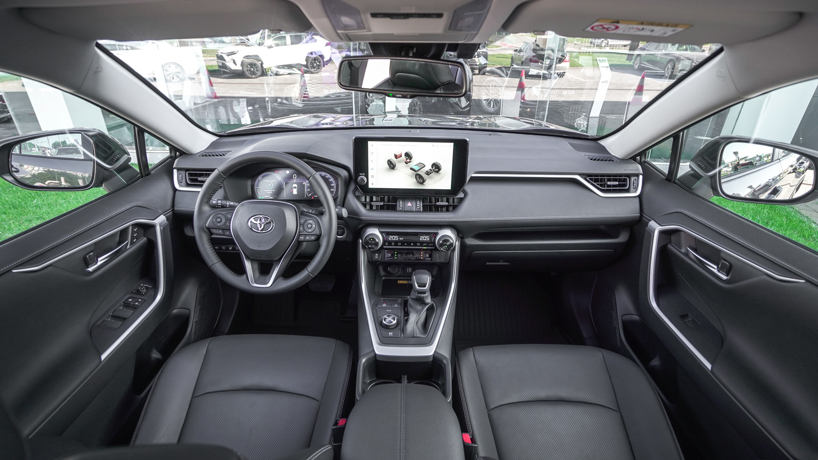 Toyota RAV4 2025 року, Універсал, Лексус Львів, м.Львів | Фото № 8 Toyota RAV4 2025 року з пробігом 1808 км, Універсал, Лексус Львів, м.Львів - 2255000 ГРН | Фото № 8