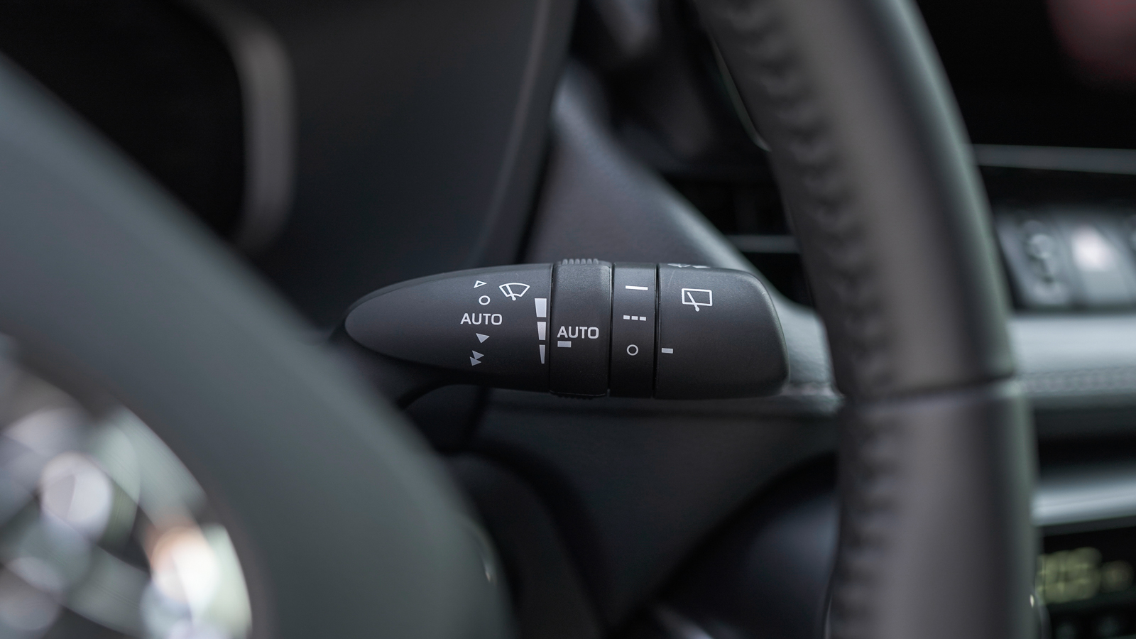 Toyota RAV4 2025 року, Універсал, Лексус Львів, м.Львів | Фото № 24 Toyota RAV4 2025 року з пробігом 1808 км, Універсал, Лексус Львів, м.Львів - 2255000 ГРН | Фото № 24