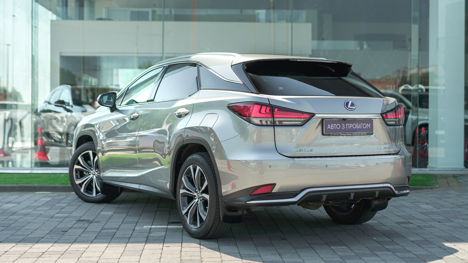 Lexus RX 450h 2021 року з пробігом 97724 км, Універсал, Лексус Львів, м.Львів - 2570700 ГРН | Фото № 2