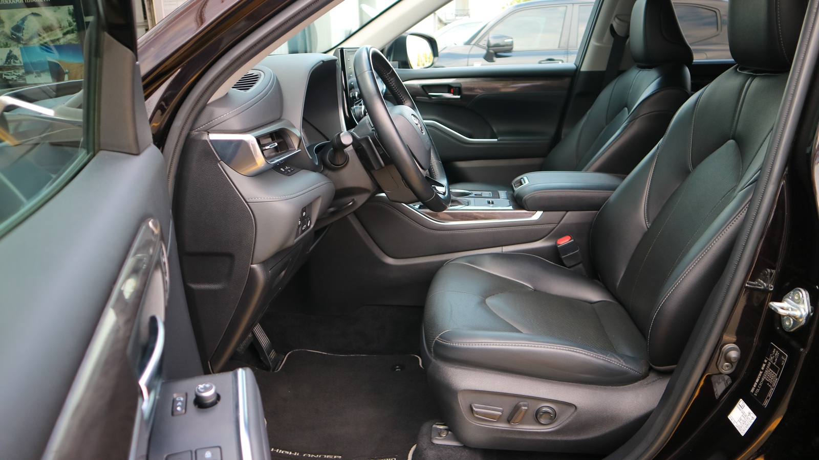 Toyota HIGHLANDER 2022 року з пробігом 85650 км, Універсал, Тойота Центр Київ "Автосаміт Укравто Столичне", м.Київ - 2289000 ГРН | Фото № 13