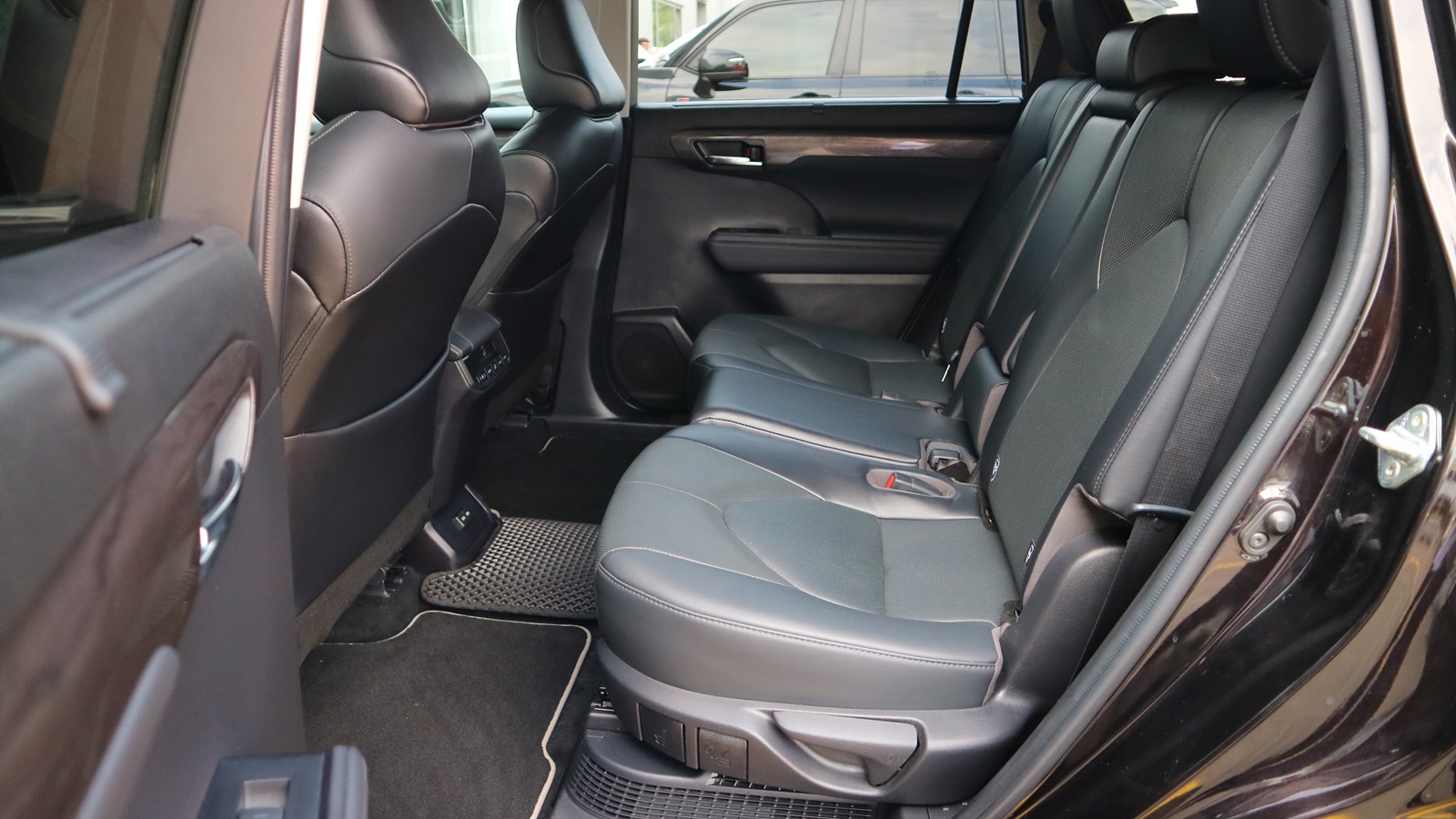 Toyota HIGHLANDER 2022 року з пробігом 85650 км, Універсал, Тойота Центр Київ "Автосаміт Укравто Столичне", м.Київ - 2289000 ГРН | Фото № 14