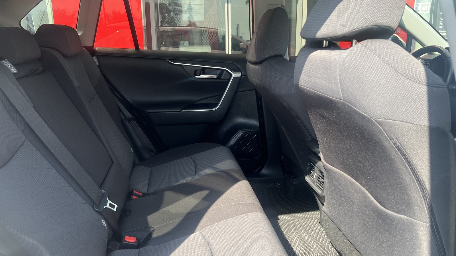 Toyota RAV4 2020 року, Універсал, Тойота Центр Вінниця "Преміум Мотор", м.Вінниця | Фото № 7 Toyota RAV4 2020 року з пробігом 164627 км, Універсал, Тойота Центр Вінниця "Преміум Мотор", м.Вінниця - 1120000 ГРН | Фото № 7