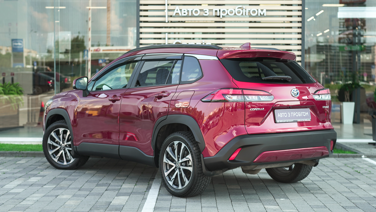 Toyota COROLLA CROSS 2023 року з пробігом 28913 км, Універсал, Тойота Центр Львів "Діамант", м.Львів - 1443200 ГРН | Фото № 2