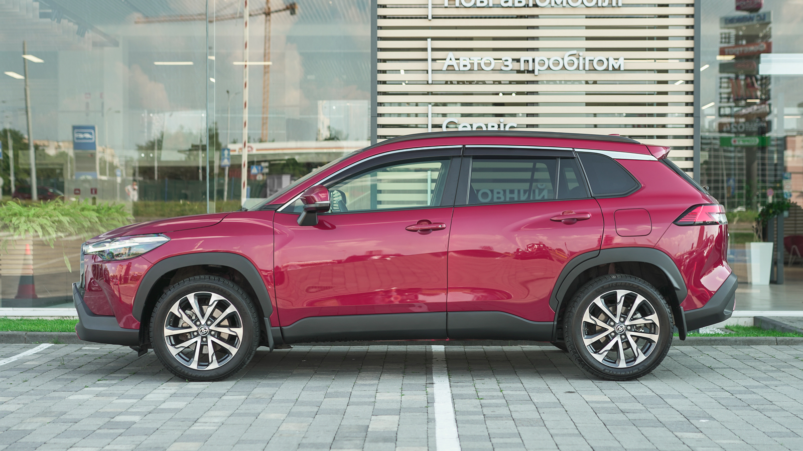 Toyota COROLLA CROSS 2023 року з пробігом 28913 км, Універсал, Тойота Центр Львів "Діамант", м.Львів - 1443200 ГРН | Фото № 3