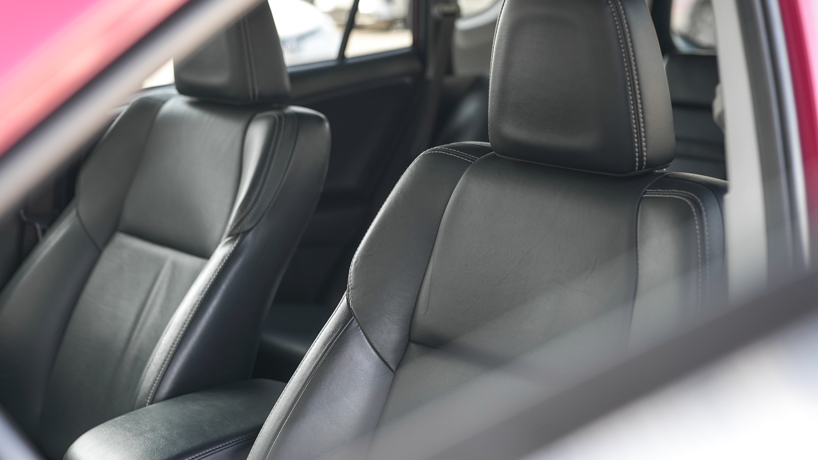 Toyota RAV4 2018 року, Універсал, Тойота Центр Львів "Діамант", м.Львів | Фото № 21 Toyota RAV4 2018 року з пробігом 96377 км, Універсал, Тойота Центр Львів "Діамант", м.Львів - 1217700 ГРН | Фото № 21