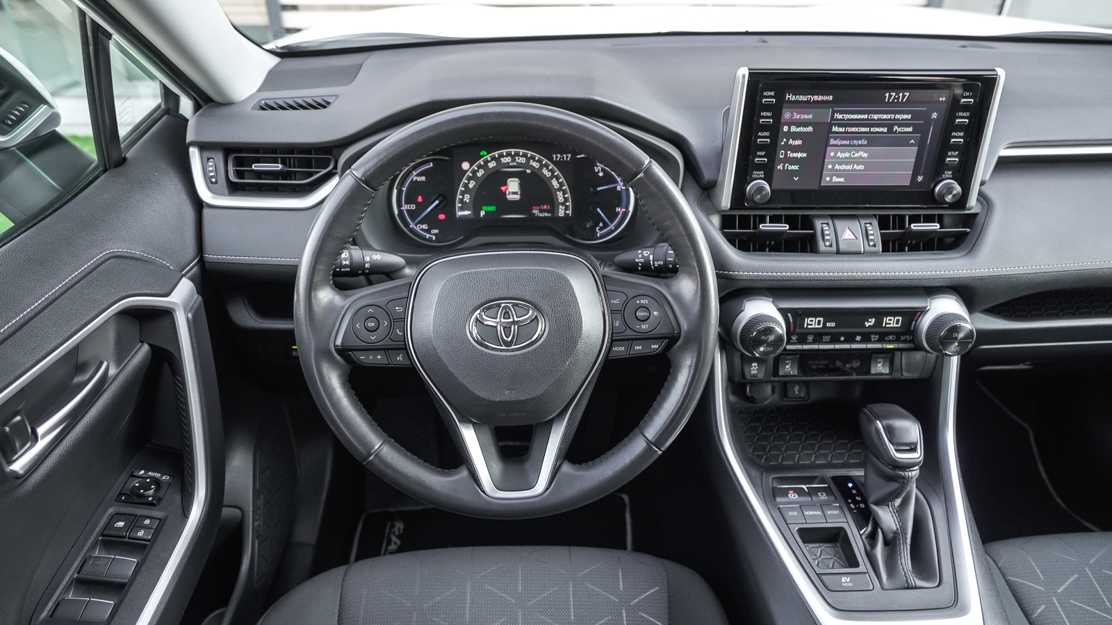 Toyota RAV4 2021 року, Універсал, Тойота Центр Львів "Діамант", м.Львів | Фото № 9 Toyota RAV4 2021 року з пробігом 71420 км, Універсал, Тойота Центр Львів "Діамант", м.Львів - 1443200 ГРН | Фото № 9