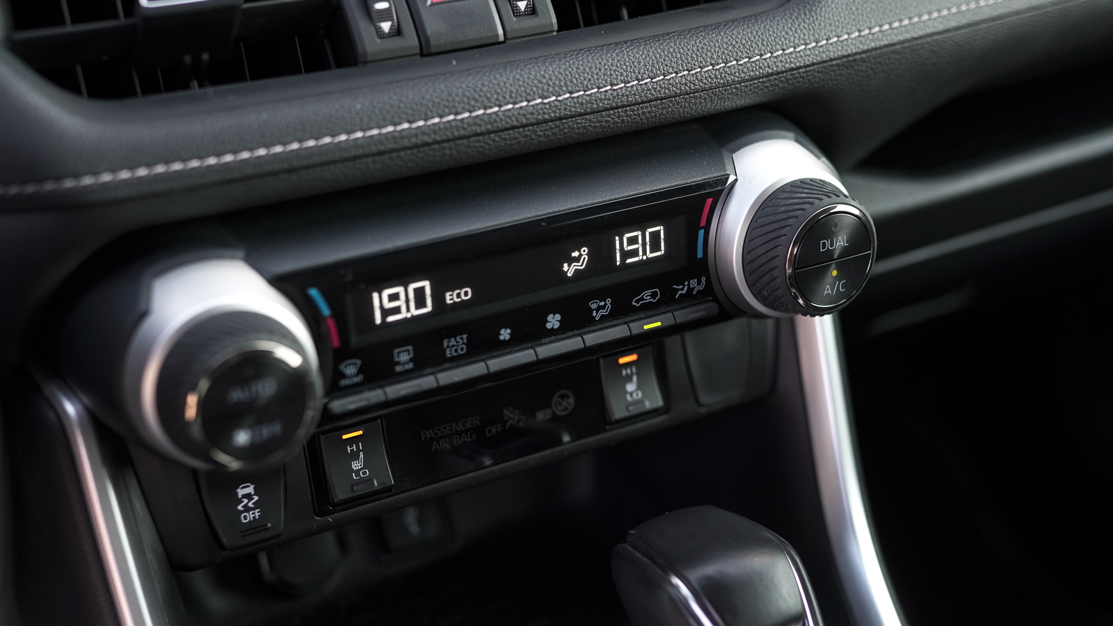 Toyota RAV4 2021 року, Універсал, Тойота Центр Львів "Діамант", м.Львів | Фото № 25 Toyota RAV4 2021 року з пробігом 71420 км, Універсал, Тойота Центр Львів "Діамант", м.Львів - 1443200 ГРН | Фото № 25