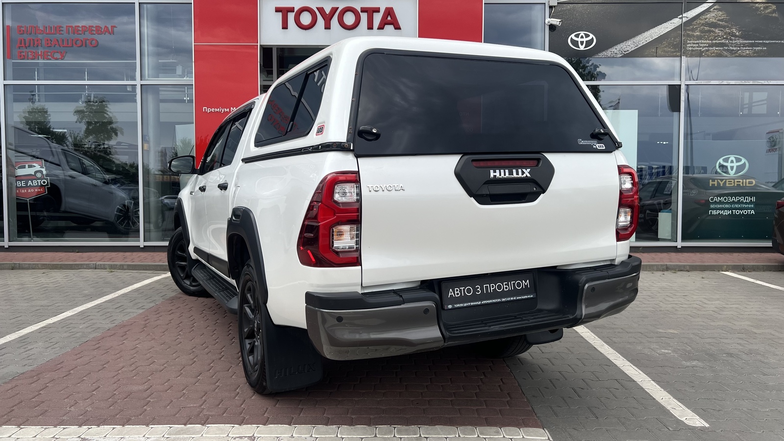Toyota HILUX 2021 року, Пікап, Тойота Центр Вінниця "Преміум Мотор", м.Вінниця | Фото № 2 Toyota HILUX 2021 року з пробігом 184215 км, Пікап, Тойота Центр Вінниця "Преміум Мотор", м.Вінниця - 1700000 ГРН | Фото № 2