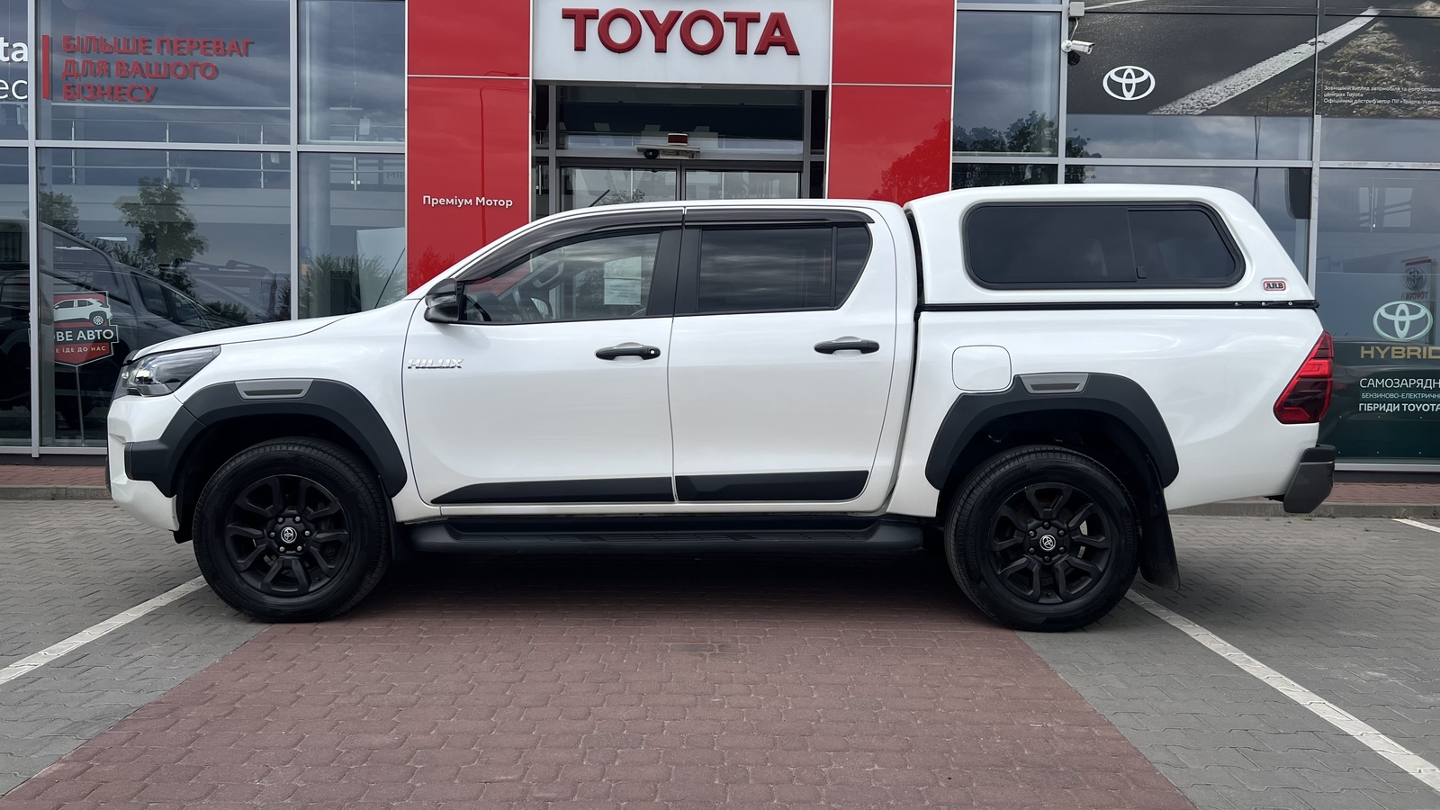 Toyota HILUX 2021 року, Пікап, Тойота Центр Вінниця "Преміум Мотор", м.Вінниця | Фото № 3 Toyota HILUX 2021 року з пробігом 184215 км, Пікап, Тойота Центр Вінниця "Преміум Мотор", м.Вінниця - 1700000 ГРН | Фото № 3