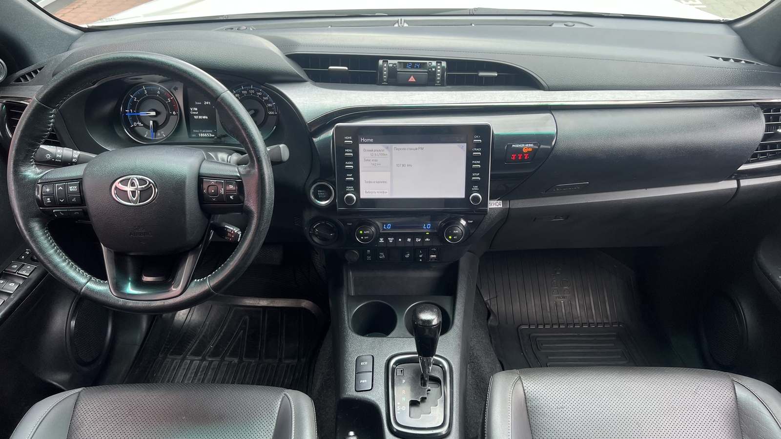 Toyota HILUX 2021 року, Пікап, Тойота Центр Вінниця "Преміум Мотор", м.Вінниця | Фото № 8 Toyota HILUX 2021 року з пробігом 184215 км, Пікап, Тойота Центр Вінниця "Преміум Мотор", м.Вінниця - 1700000 ГРН | Фото № 8