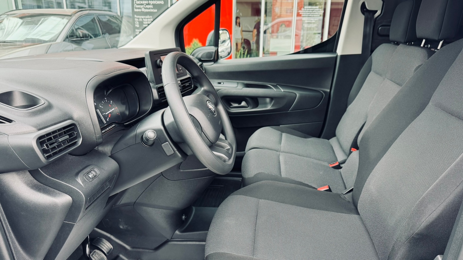 Toyota PROACE CITY 2023 року, Мінівен, Тойота Центр Івано-Франківськ "Класик-Авто", м.Івано-Франківськ | Фото № 11 Toyota PROACE CITY 2023 року з пробігом 66159 км, Мінівен, Тойота Центр Івано-Франківськ "Класик-Авто", м.Івано-Франківськ - 871200 ГРН | Фото № 11