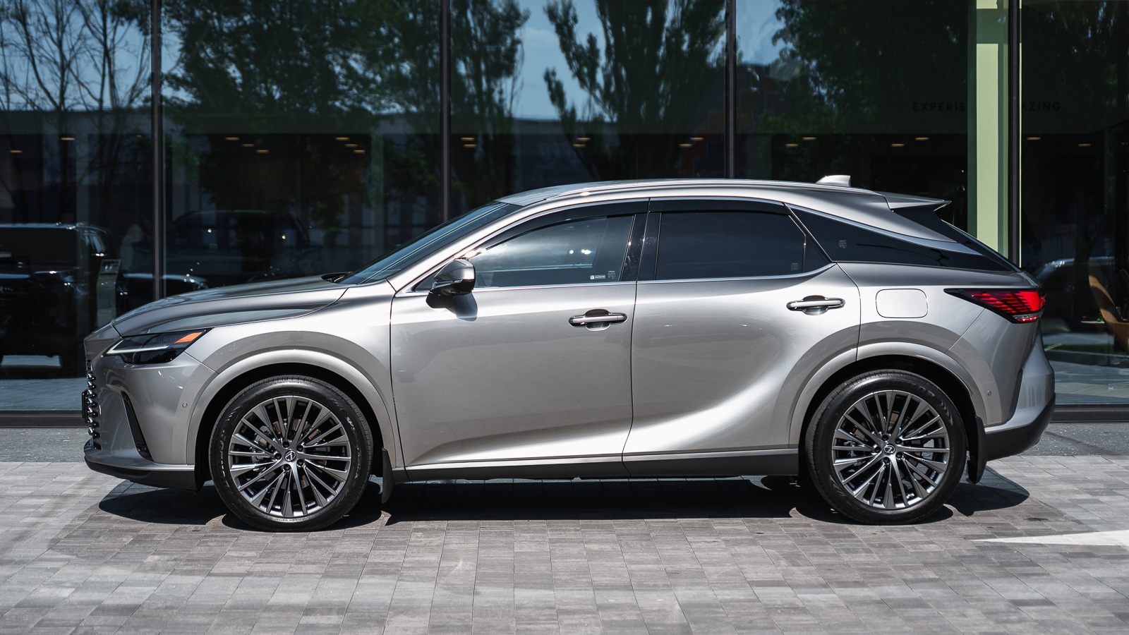 Lexus RX 2023 року, Універсал, Лексус Дніпро, м.Дніпро | Фото № 3 Lexus RX 2023 року з пробігом 20095 км, Універсал, Лексус Дніпро, м.Дніпро - 3808000 ГРН | Фото № 3