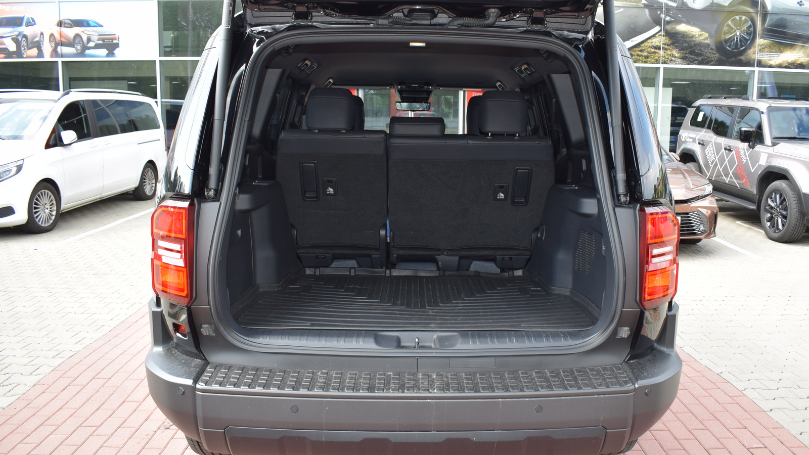 Toyota LAND CRUISER PRADO 2025 року, Універсал, Тойота Центр Житомир "Стар - Кар", м.Житомир | Фото № 10 Toyota LAND CRUISER PRADO 2025 року з пробігом 41226 км, Універсал, Тойота Центр Житомир "Стар - Кар", м.Житомир - 3106650 ГРН | Фото № 10
