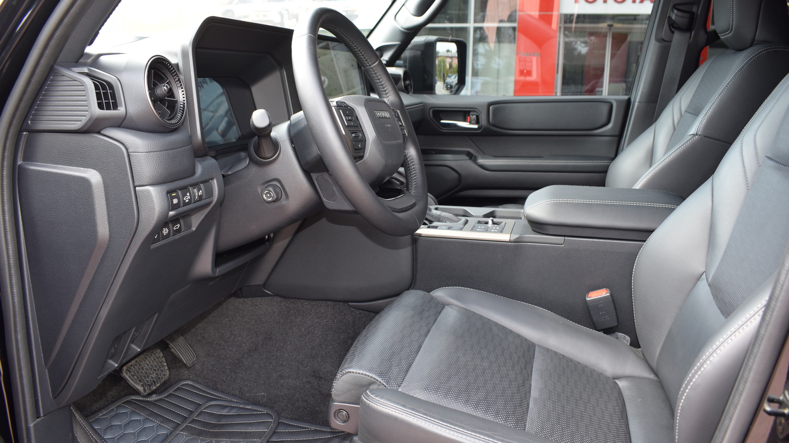 Toyota LAND CRUISER PRADO 2025 року, Універсал, Тойота Центр Житомир "Стар - Кар", м.Житомир | Фото № 12 Toyota LAND CRUISER PRADO 2025 року з пробігом 41226 км, Універсал, Тойота Центр Житомир "Стар - Кар", м.Житомир - 3106650 ГРН | Фото № 12