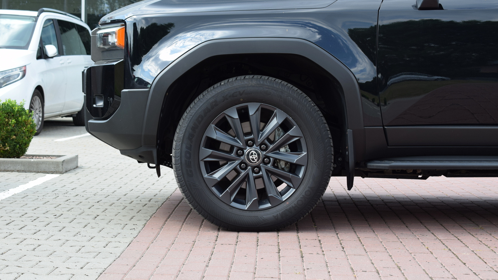 Toyota LAND CRUISER PRADO 2025 року, Універсал, Тойота Центр Житомир "Стар - Кар", м.Житомир | Фото № 16 Toyota LAND CRUISER PRADO 2025 року з пробігом 41226 км, Універсал, Тойота Центр Житомир "Стар - Кар", м.Житомир - 3106650 ГРН | Фото № 16