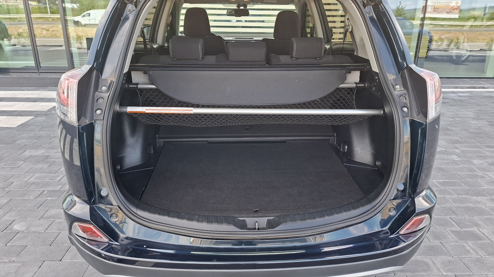 Toyota RAV4 2017 року з пробігом 93661 км, Універсал, Тойота Центр Ужгород "Карат Мотор", м.Ужгород - 999000 ГРН | Фото № 10