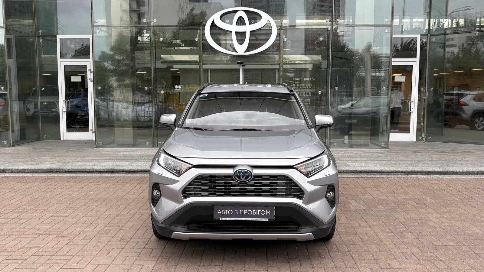 Toyota RAV4 2021 року, Універсал, Тойота Центр Київ "Автосаміт Укравто", м.Київ | Фото № 5 Toyota RAV4 2021 року з пробігом 75634 км, Універсал, Тойота Центр Київ "Автосаміт Укравто", м.Київ - 1612000 ГРН | Фото № 5