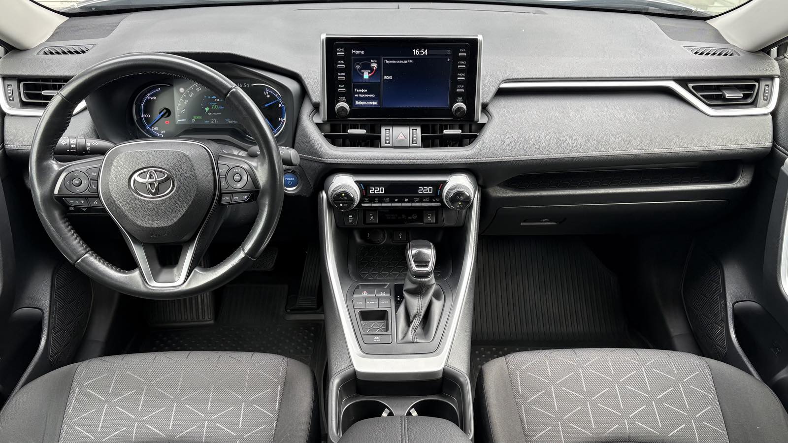 Toyota RAV4 2021 року, Універсал, Тойота Центр Київ "Автосаміт Укравто", м.Київ | Фото № 8 Toyota RAV4 2021 року з пробігом 75634 км, Універсал, Тойота Центр Київ "Автосаміт Укравто", м.Київ - 1612000 ГРН | Фото № 8