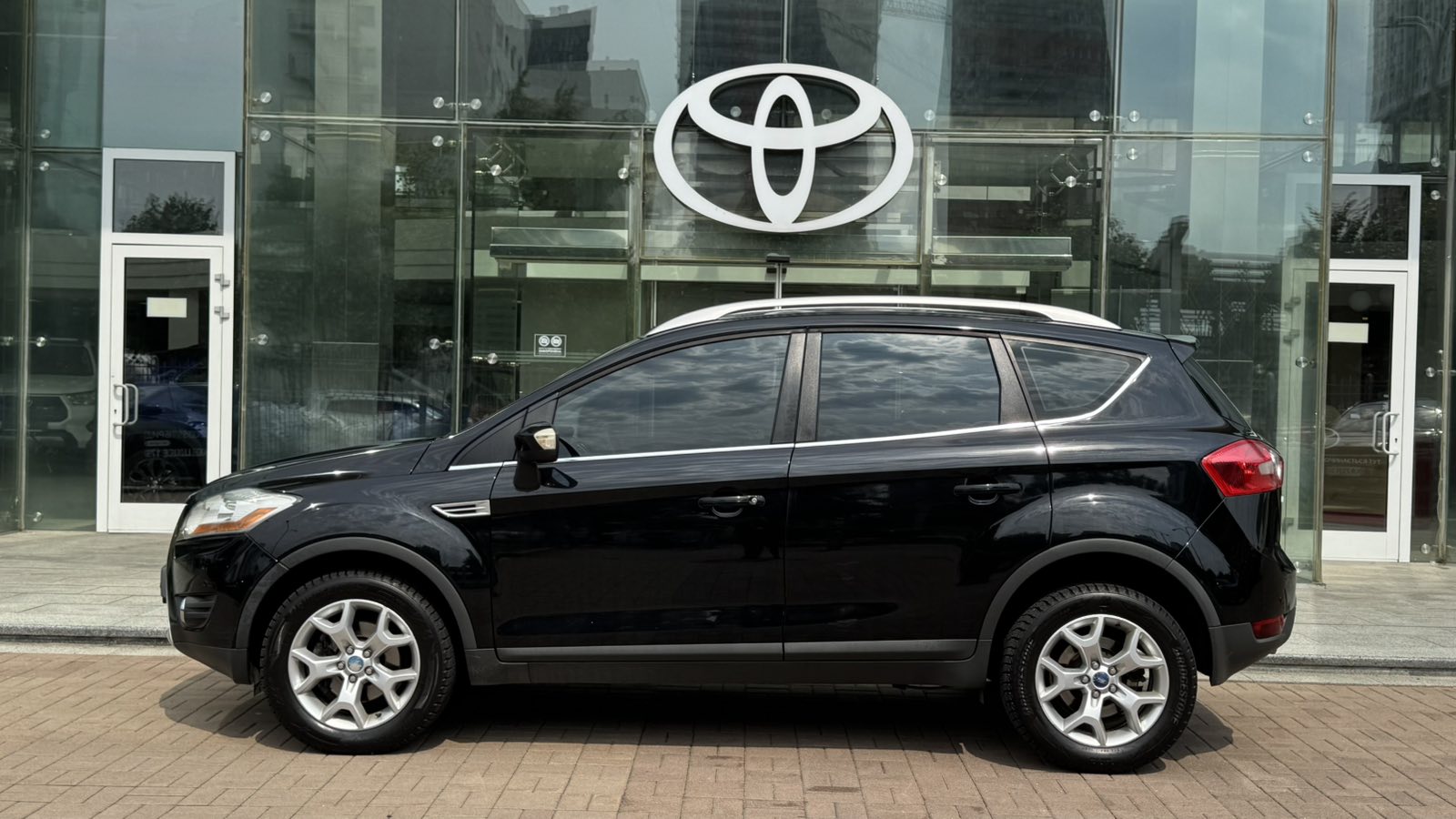 Інші авто FORD KUGA 2010 року, Універсал, Тойота Центр Київ "Автосаміт Укравто", м.Київ | Фото № 3 Інші авто FORD KUGA 2010 року з пробігом 155393 км, Універсал, Тойота Центр Київ "Автосаміт Укравто", м.Київ - 495000 ГРН | Фото № 3