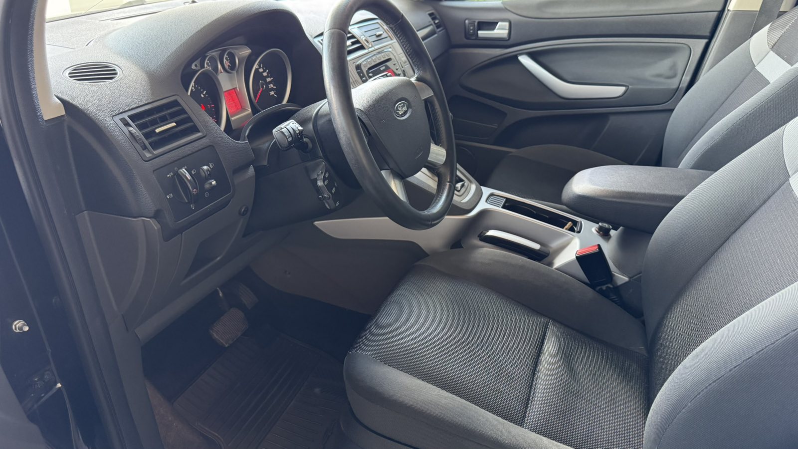 Інші авто FORD KUGA 2010 року, Універсал, Тойота Центр Київ "Автосаміт Укравто", м.Київ | Фото № 12 Інші авто FORD KUGA 2010 року з пробігом 155393 км, Універсал, Тойота Центр Київ "Автосаміт Укравто", м.Київ - 495000 ГРН | Фото № 12