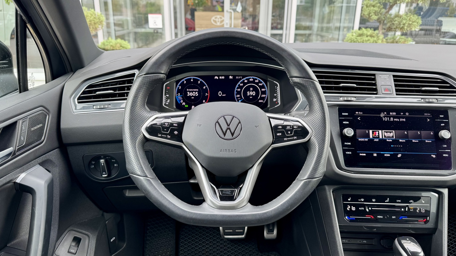 Інші авто VOLKSWAGEN TIGUAN 2023 року з пробігом 56474 км, Універсал, Тойота Центр Чернігів "Соллі-Плюс", м.Чернігів - 1710000 ГРН | Фото № 9