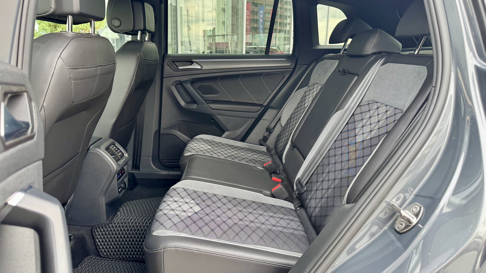 Інші авто VOLKSWAGEN TIGUAN 2023 року з пробігом 56474 км, Універсал, Тойота Центр Чернігів "Соллі-Плюс", м.Чернігів - 1710000 ГРН | Фото № 11