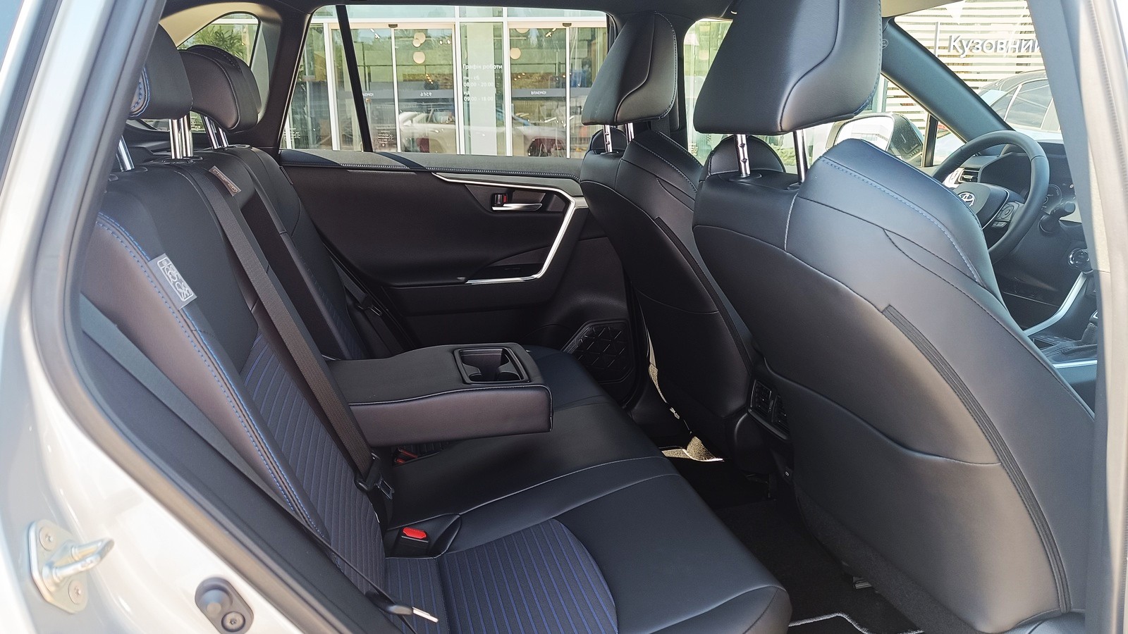 Toyota RAV4 2025 року з пробігом 37249 км, Універсал, Тойота Центр Київ "ВіДі Автострада", м.Київ - 1920000 ГРН | Фото № 7