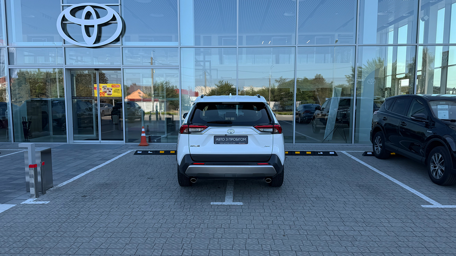 Toyota RAV4 2023 року, Універсал, Тойота Центр Рівне "Агат Авто", м.Рівне | Фото № 4 Toyota RAV4 2023 року з пробігом 46170 км, Універсал, Тойота Центр Рівне "Агат Авто", м.Рівне - 1412520 ГРН | Фото № 4