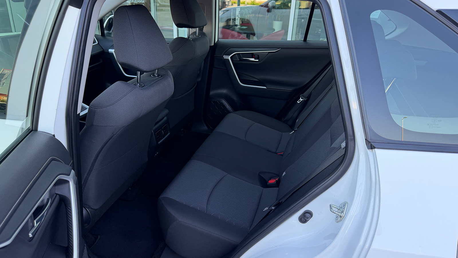 Toyota RAV4 2023 року, Універсал, Тойота Центр Рівне "Агат Авто", м.Рівне | Фото № 11 Toyota RAV4 2023 року з пробігом 46170 км, Універсал, Тойота Центр Рівне "Агат Авто", м.Рівне - 1412520 ГРН | Фото № 11