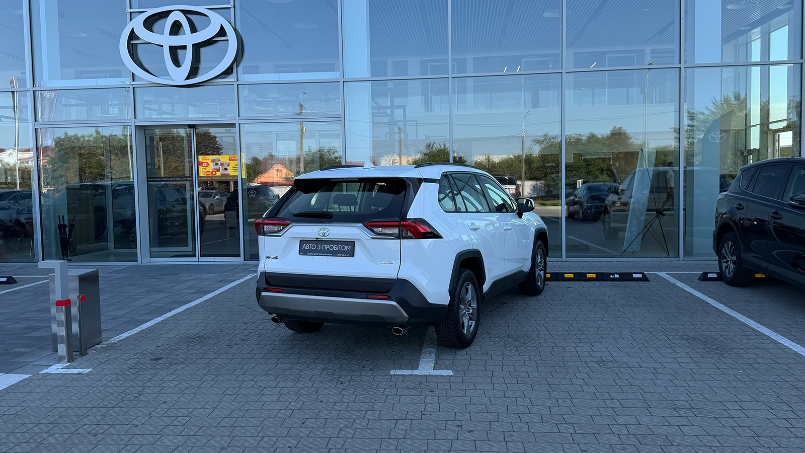 Toyota RAV4 2023 року, Універсал, Тойота Центр Рівне "Агат Авто", м.Рівне | Фото № 18 Toyota RAV4 2023 року з пробігом 46170 км, Універсал, Тойота Центр Рівне "Агат Авто", м.Рівне - 1412520 ГРН | Фото № 18