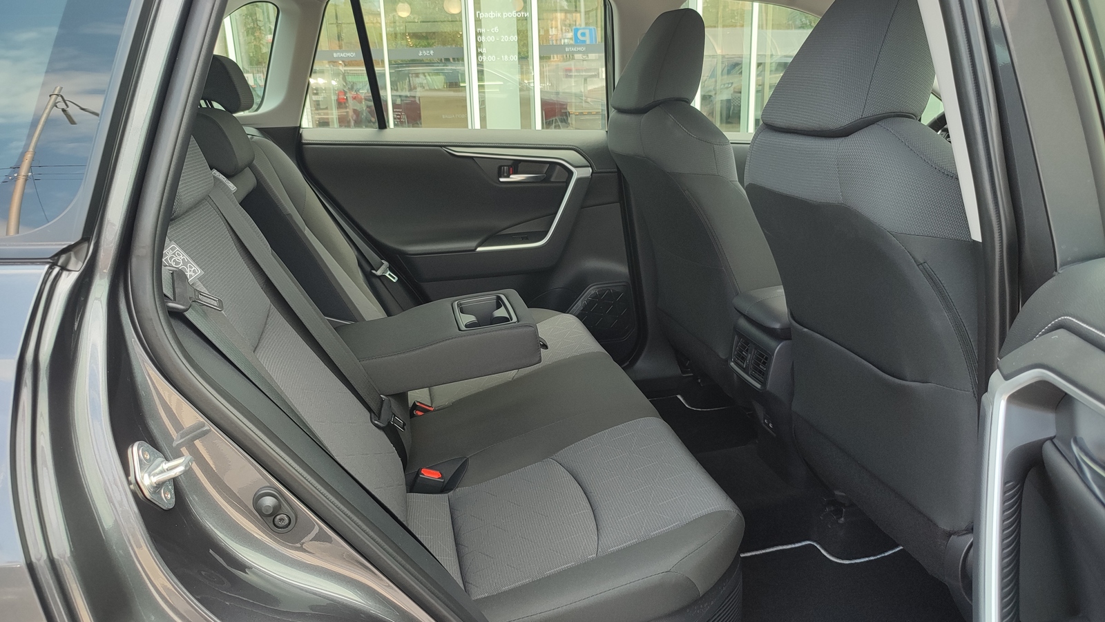 Toyota RAV4 2025 року з пробігом 6454 км, Універсал, Тойота Центр Київ "ВіДі Автострада", м.Київ - 1795000 ГРН | Фото № 7