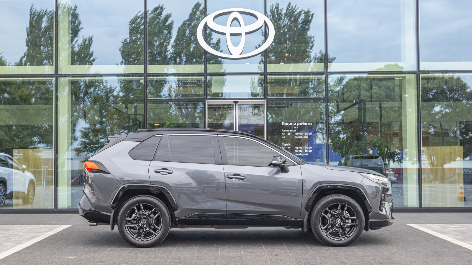 Toyota RAV4 2024 року, Універсал, Тойота Центр Дніпро "Алмаз Мотор" на Запорізькому шосе, м.Дніпро | Фото № 19 Toyota RAV4 2024 року з пробігом 14596 км, Універсал, Тойота Центр Дніпро "Алмаз Мотор" на Запорізькому шосе, м.Дніпро - 2115000 ГРН | Фото № 19