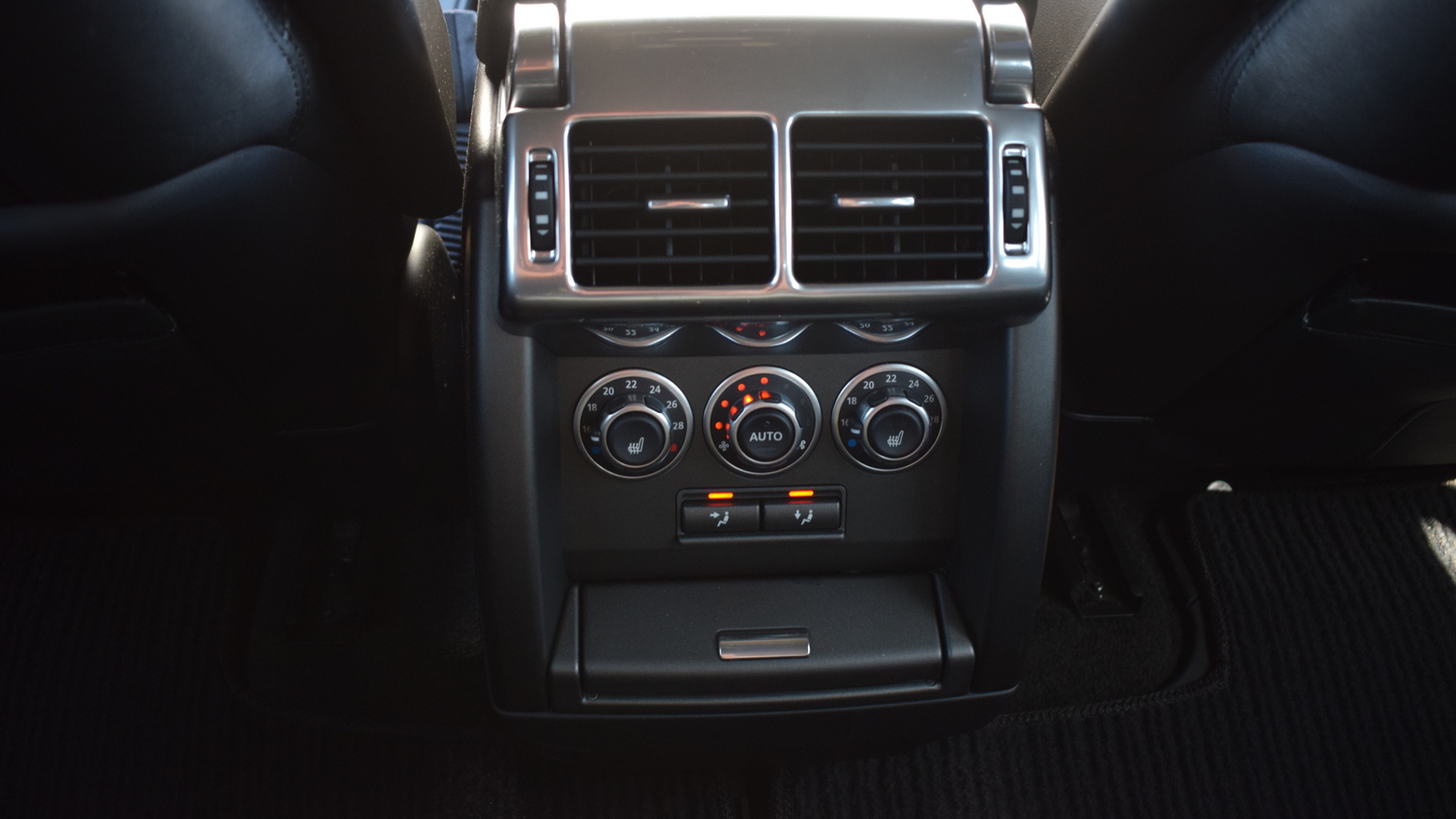 Інші авто LAND ROVER RANGE ROVER 2012 року, Універсал, Тойота Центр Житомир "Стар - Кар", м.Житомир | Фото № 23 Інші авто LAND ROVER RANGE ROVER 2012 року з пробігом 225556 км, Універсал, Тойота Центр Житомир "Стар - Кар", м.Житомир - 1108560 ГРН | Фото № 23