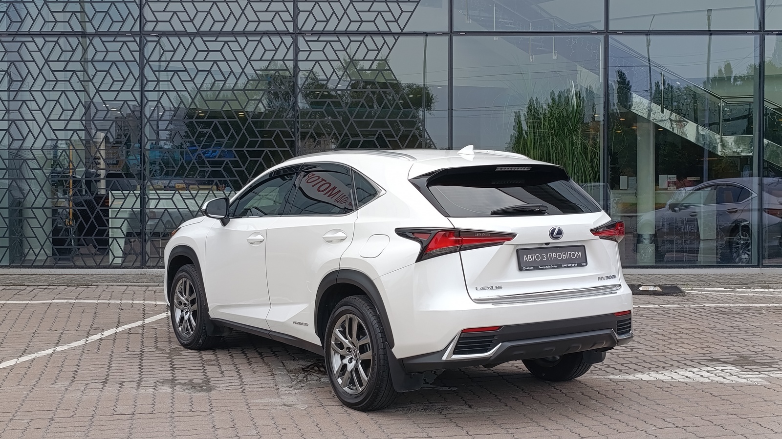 Lexus NX 2021 року, Універсал, Лексус Київ Захід, м.Київ | Фото № 2 Lexus NX 2021 року з пробігом 40980 км, Універсал, Лексус Київ Захід, м.Київ - 1800000 ГРН | Фото № 2