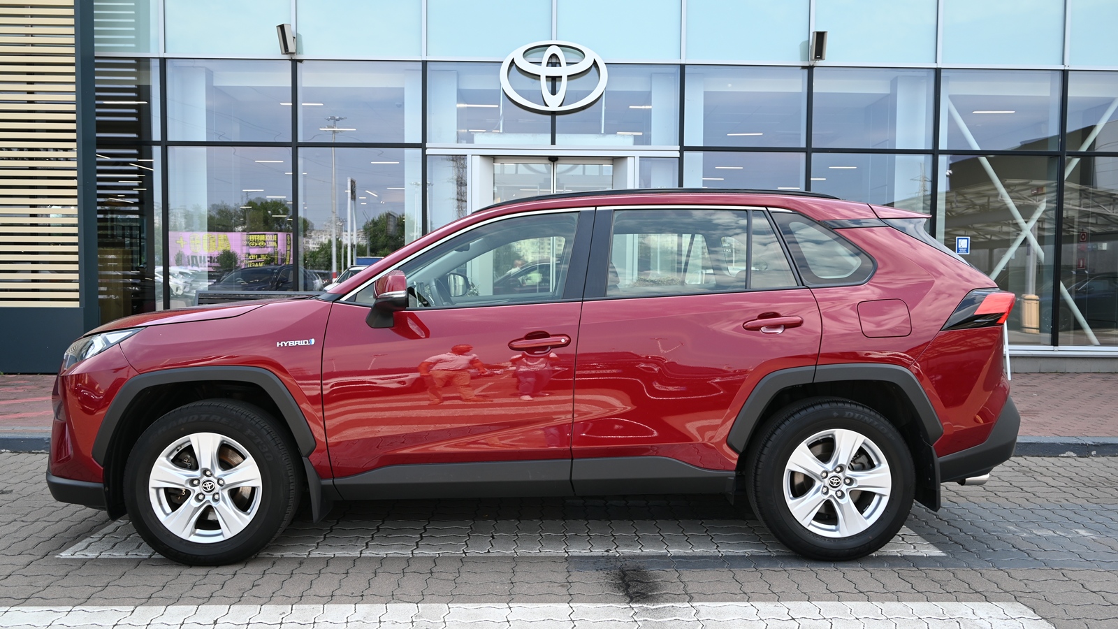 Toyota RAV4 2019 року, Універсал, Тойота Центр Київ "Сіті Плаза", м.Київ | Фото № 3 Toyota RAV4 2019 року з пробігом 73072 км, Універсал, Тойота Центр Київ "Сіті Плаза", м.Київ - 1274755 ГРН | Фото № 3