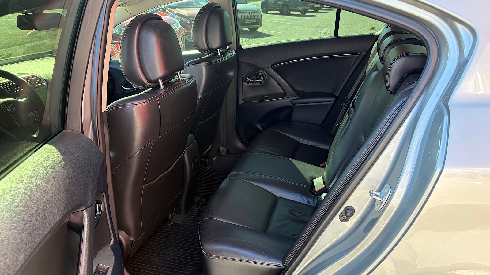 Toyota AVENSIS 2011 року, Седан, Тойота Центр Запоріжжя "Восток Автомир", м.Запоріжжя | Фото № 11 Toyota AVENSIS 2011 року з пробігом 211000 км, Седан, Тойота Центр Запоріжжя "Восток Автомир", м.Запоріжжя - 449000 ГРН | Фото № 11