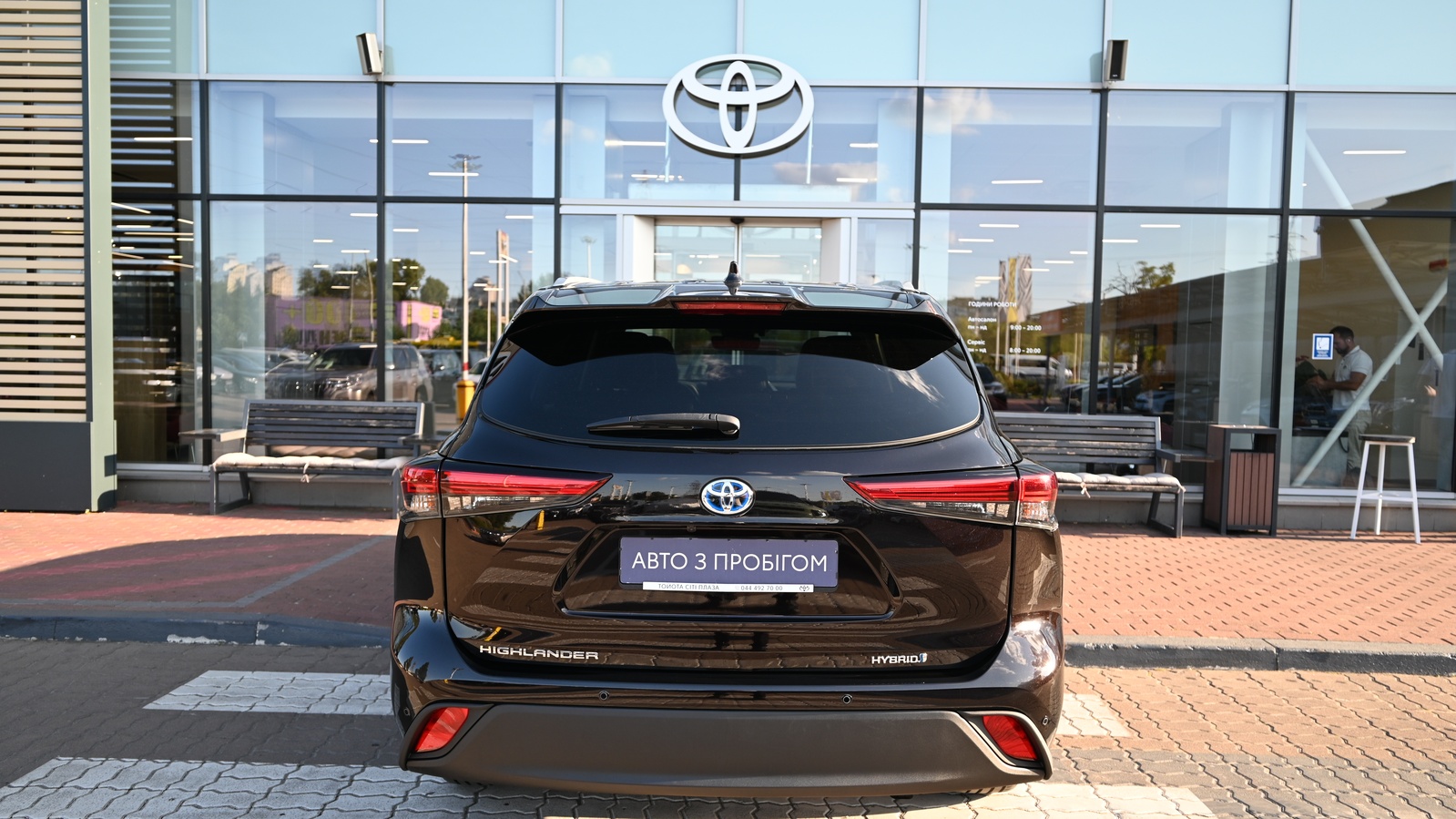 Toyota HIGHLANDER 2021 року, Універсал, Тойота Центр Київ "Сіті Плаза", м.Київ | Фото № 4 Toyota HIGHLANDER 2021 року з пробігом 85385 км, Універсал, Тойота Центр Київ "Сіті Плаза", м.Київ - 1966889 ГРН | Фото № 4