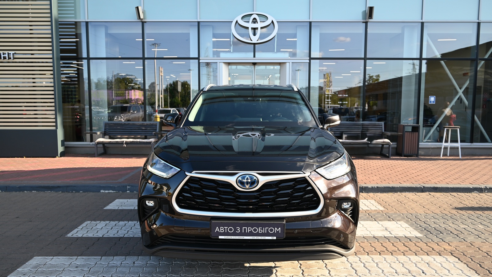 Toyota HIGHLANDER 2021 року, Універсал, Тойота Центр Київ "Сіті Плаза", м.Київ | Фото № 5 Toyota HIGHLANDER 2021 року з пробігом 85385 км, Універсал, Тойота Центр Київ "Сіті Плаза", м.Київ - 1966889 ГРН | Фото № 5